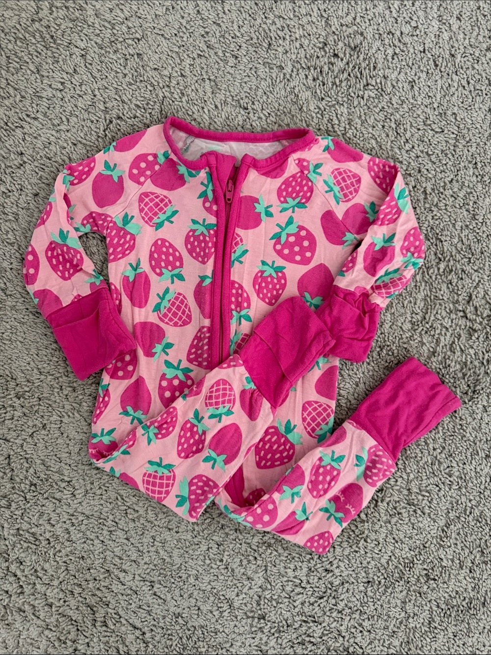Little Sleepies Sweet Strawberries Zippy Excellent condition smoke pet free home